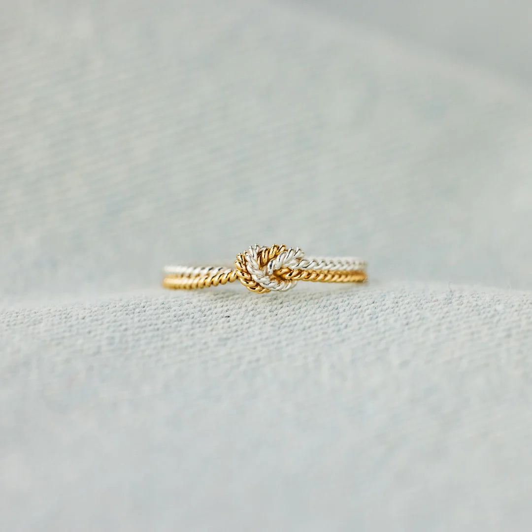Two Strand Knot Ring