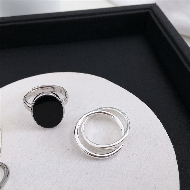 Anillo ovalado negro