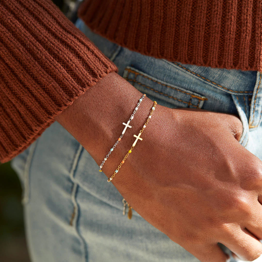Minimalist Cross Design Bracelet