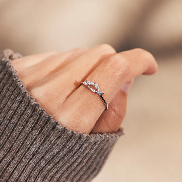 Tangled Roots Ring