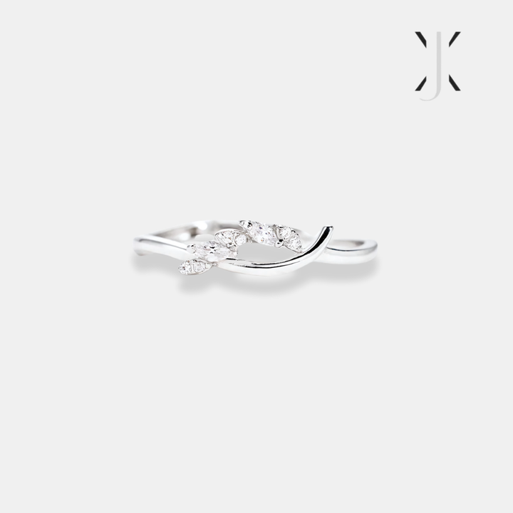 Tangled Roots Ring