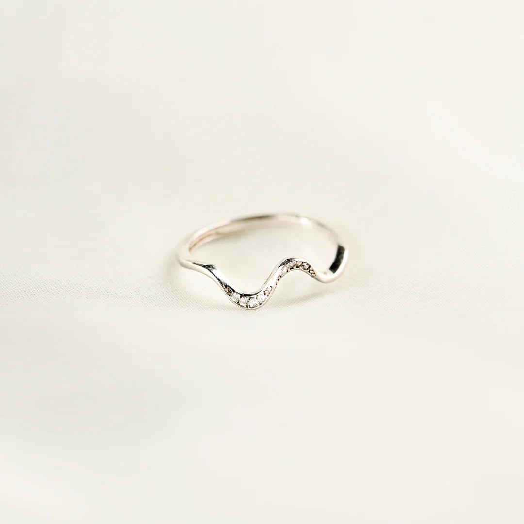 Simple Wave Ring