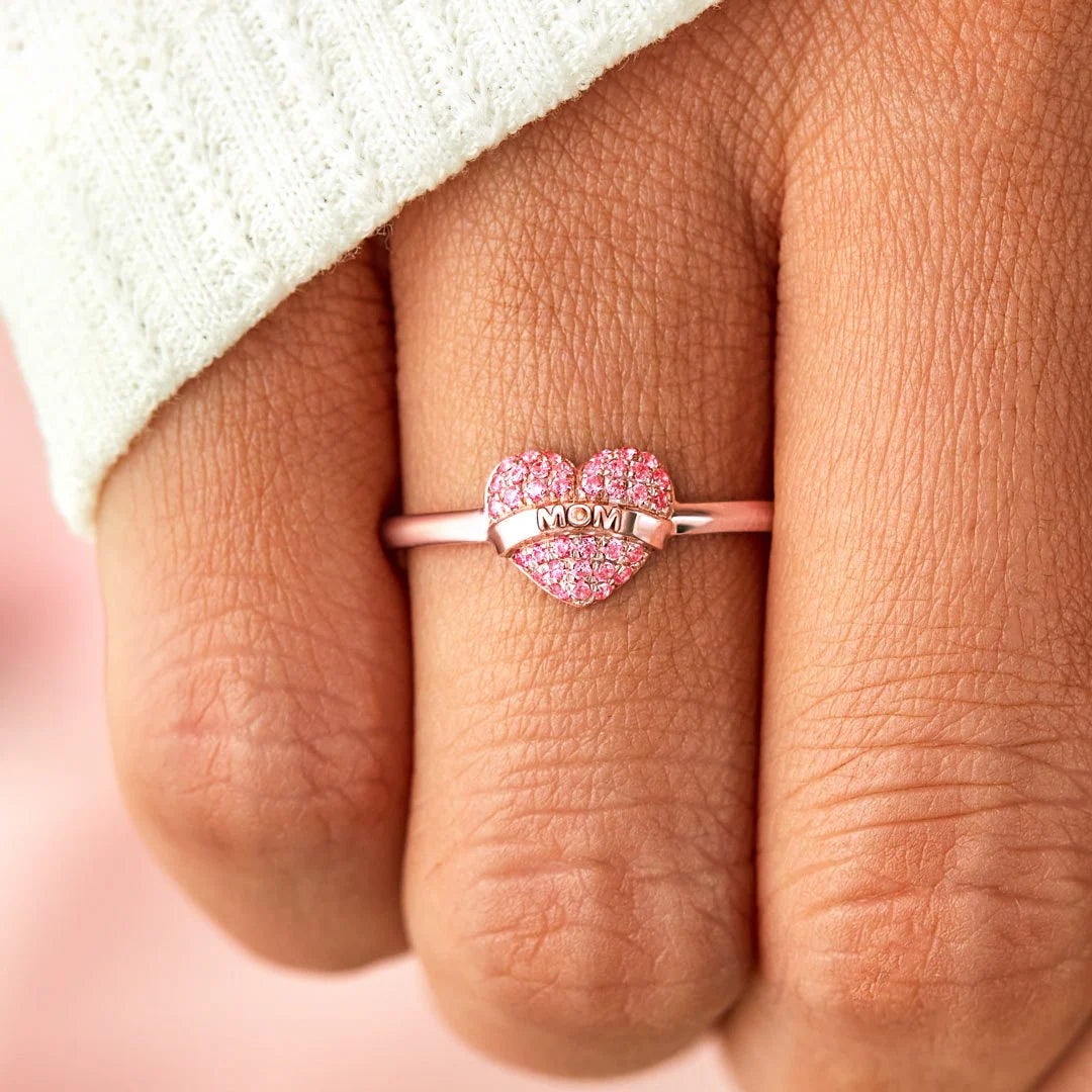 Pavé MOM Heart Ring