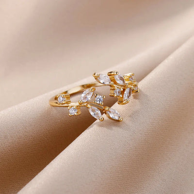 18K Crystal Vine Ring