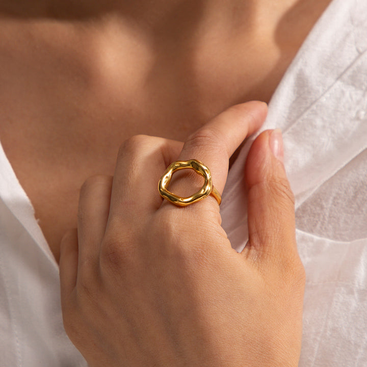 Bonnie Ring