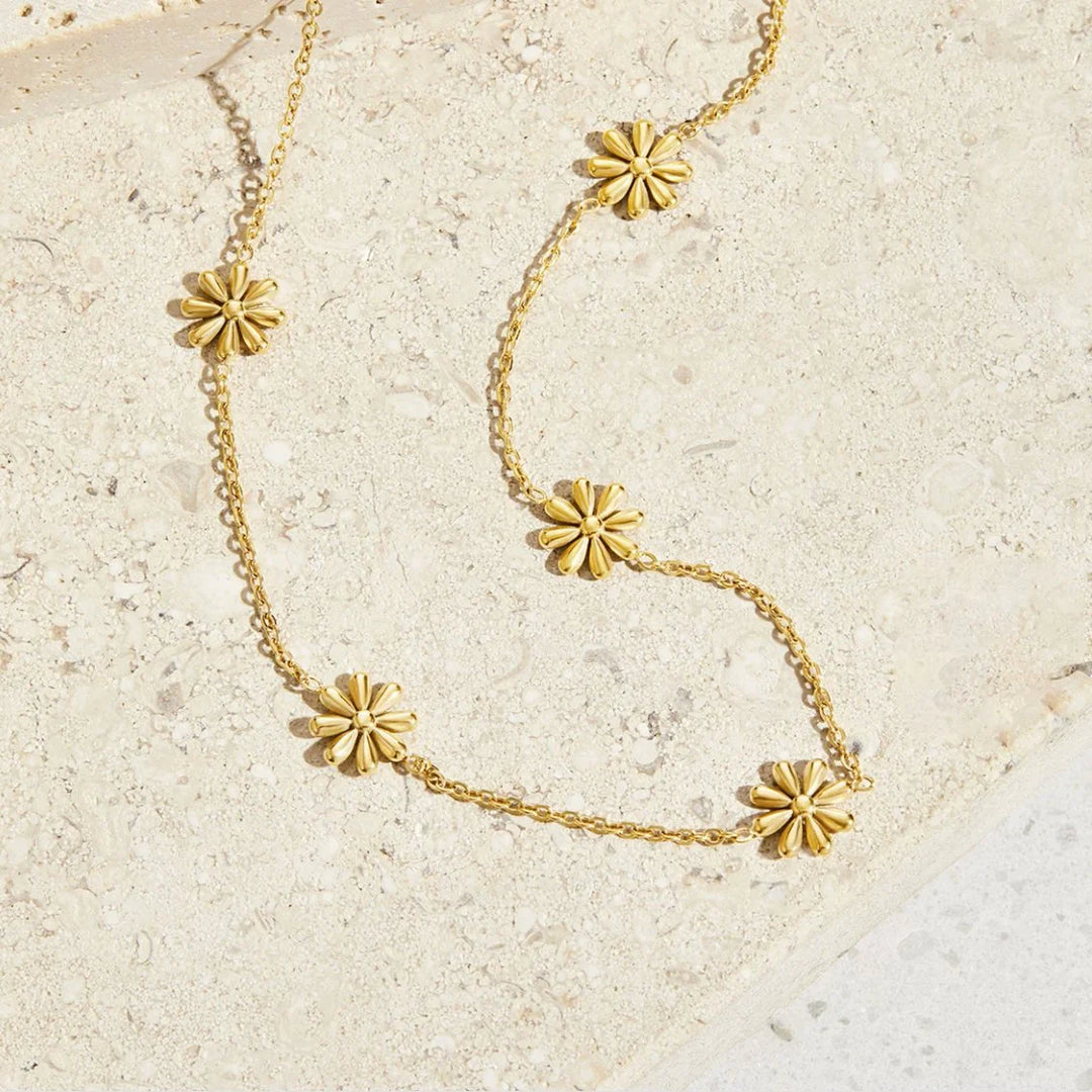Flower Power necklace