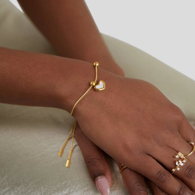 Pulsera de corazón con amor eterno