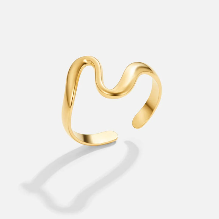Anillo de onda de oro