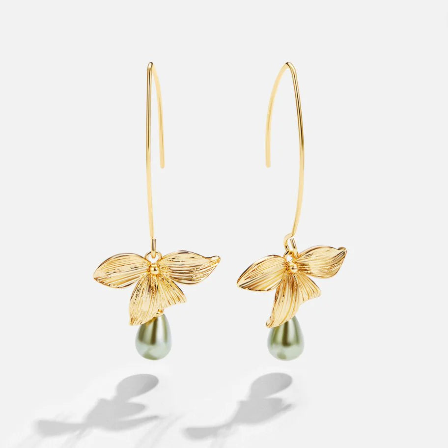 Pendientes colgantes de pétalos y perlas de jade