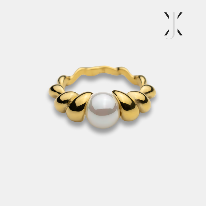 Dana Twisted Pearl Ring