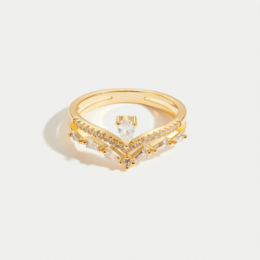 18K Gold Lilly Crystal Ring