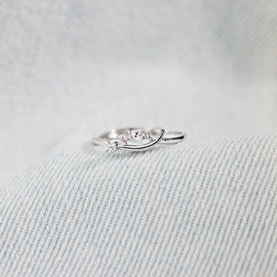 Tangled Roots Ring
