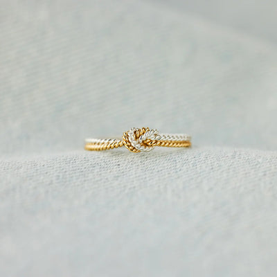 Two Strand Knot Ring