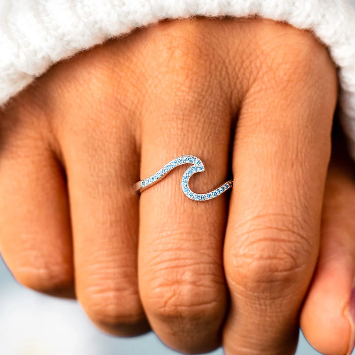 The Waves Ring