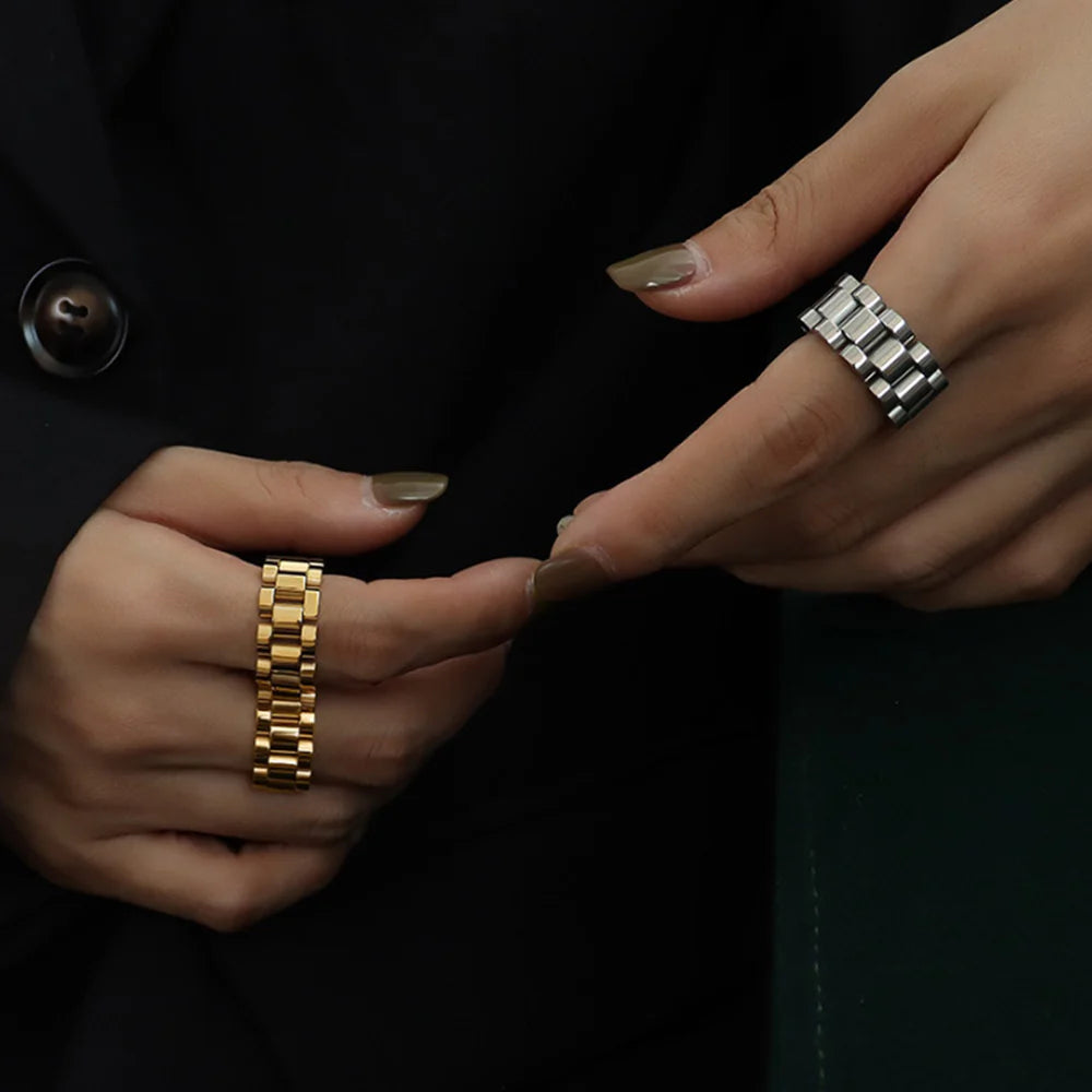 Chunky Gold Chain Ring