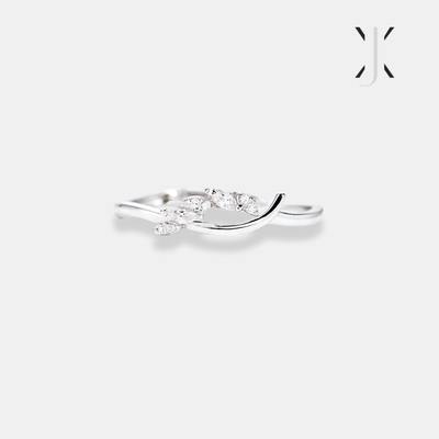 Tangled Roots Ring