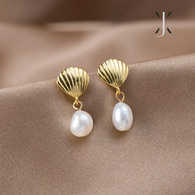 Shell Pearl Earrings