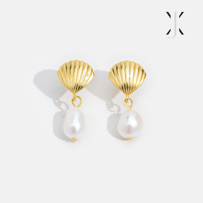 Shell Pearl Earrings