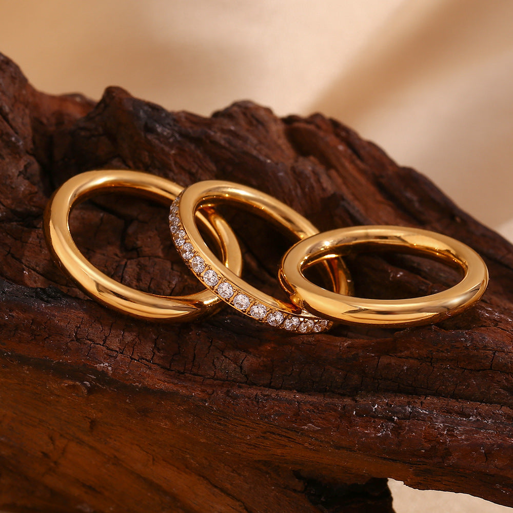 Vana Trio Gold Ring
