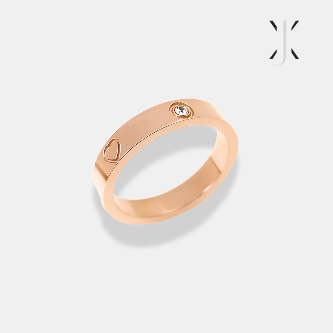 Mari Heart Gold Ring