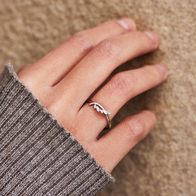 Tangled Roots Ring