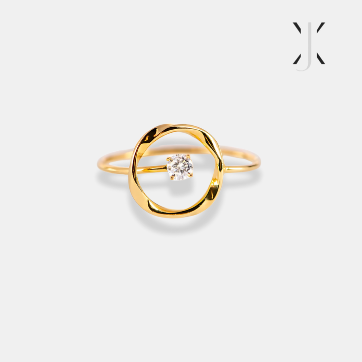 Anillo de lujo minimalista con circonitas