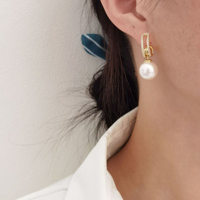 Golden Radiance Pearls Earrings
