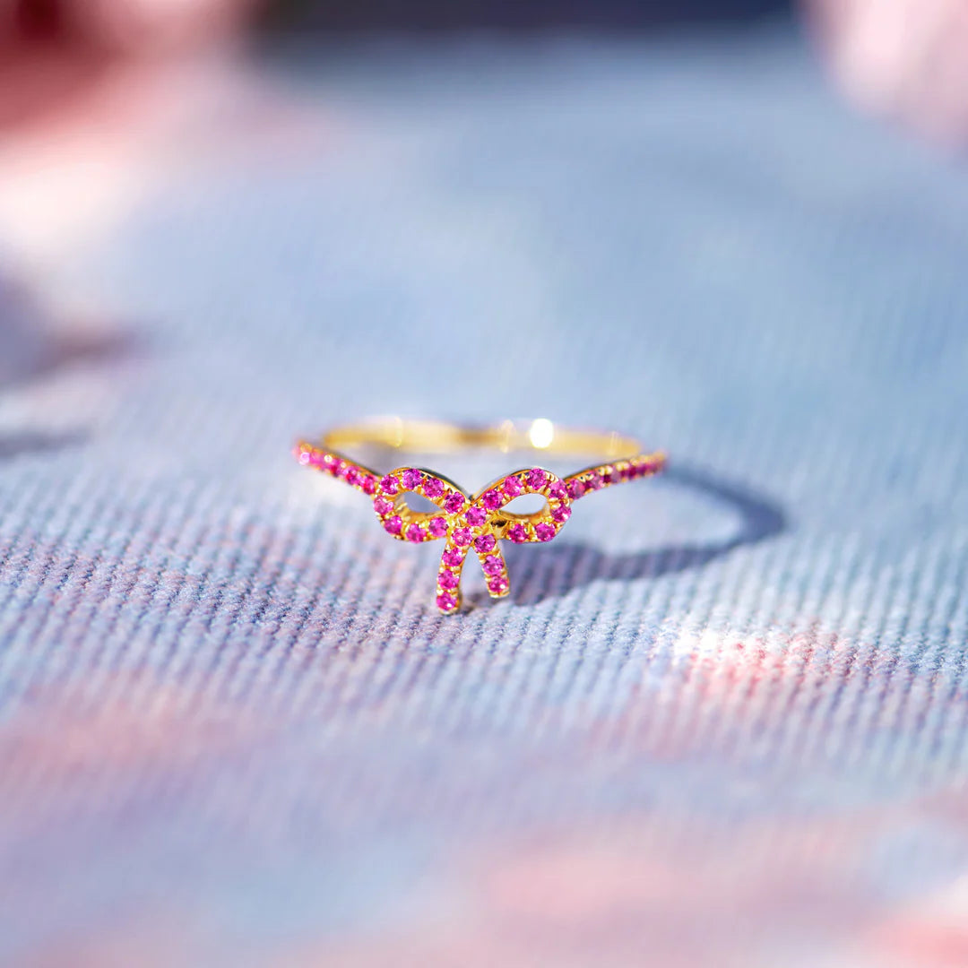 Anillo de lazo con pavé rosa