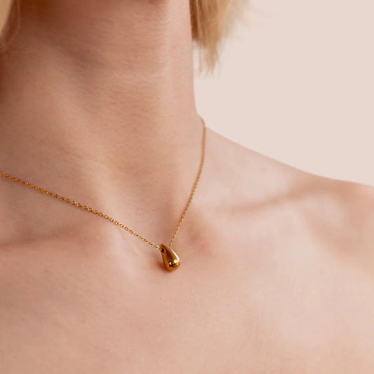 Amara Golden Teardrop Necklace