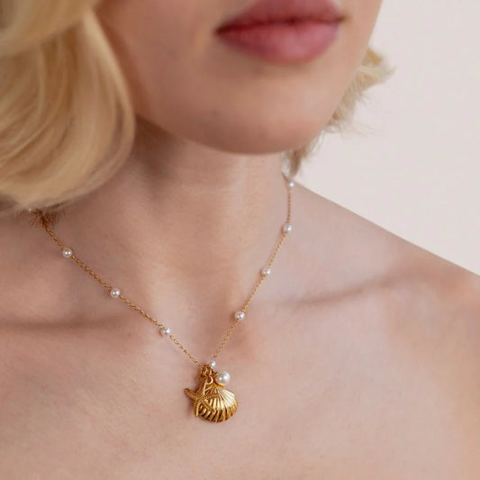 Aria Shell Charm Necklace