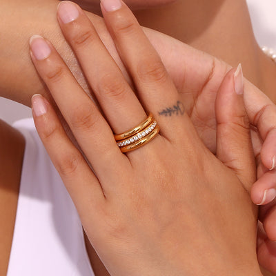 Vana Trio Gold Ring