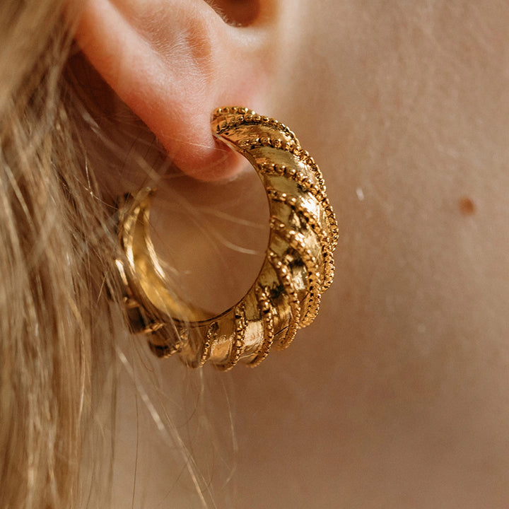 Retro Ox Irregular Earrings