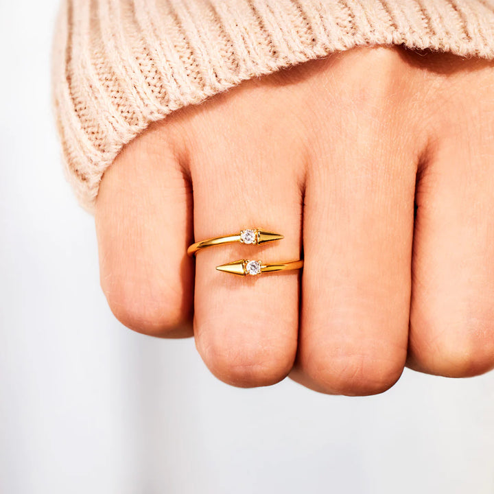 Double Arrow Ring