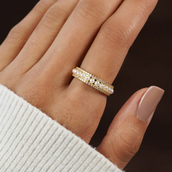 Luxury Gold Pearl Ring