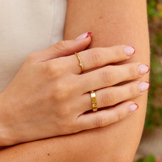 Mari Heart Gold Ring