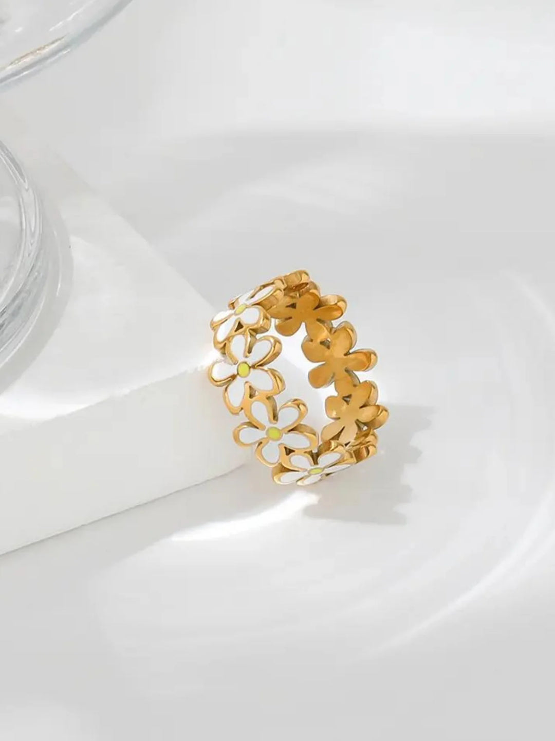 DAISY ALL ROUND RING