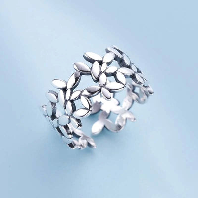 Silver Leaf Ring